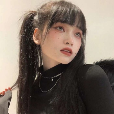 优质混网女生阳台侧脸头像图片