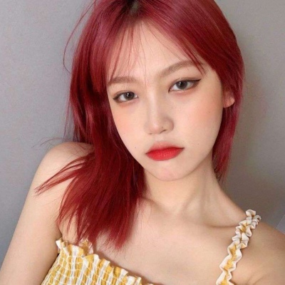 优质混网女生阳台侧脸头像图片