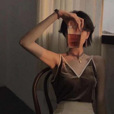 星辰大海温柔动漫qq可爱头像女生图片