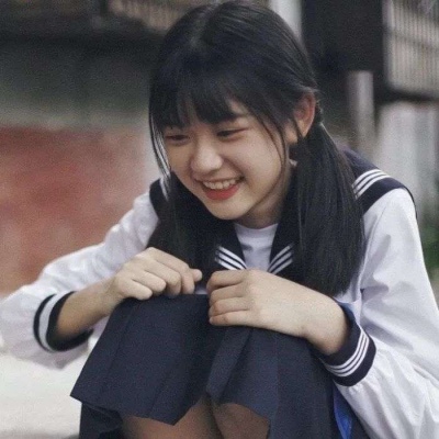 高清好看的微信头像女生卡通手绘简约图片
