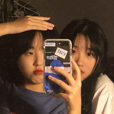 高清超火的闺蜜暖系头像女生