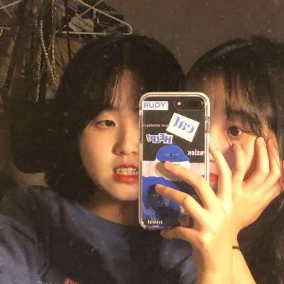 高清超火的闺蜜暖系头像女生图片