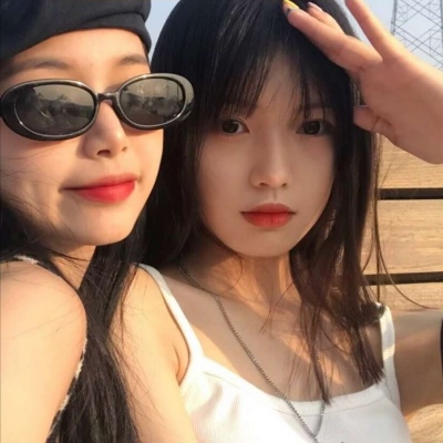 高清抖音超火闺蜜qq女生唯美非主流头像带字伤感图片图片