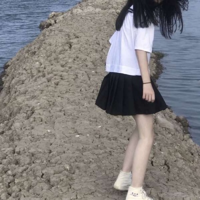 ins超火的闺蜜精选女生头像遮脸图片