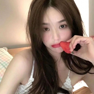 让人心动撩人的真人头像情侣头像女生强男生弱图片