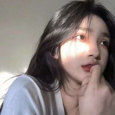 让人心动撩人的真人头像情侣头像女生强男生弱图片