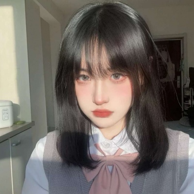 优质qq头像高清图片锁骨发的女生头像图片