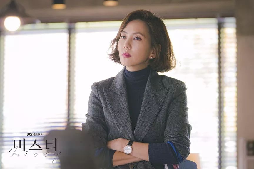 女人不狠地位不稳句子图片