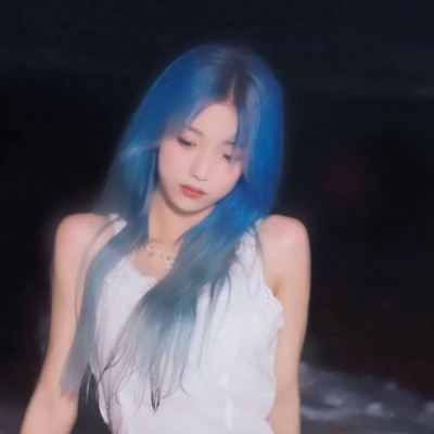 优质qq头像高清图片锁骨发的女生头像图片