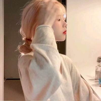 每截一张图都是优质头像唯美短发意境图片女生头像背影图片大全图片