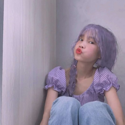 高清好看的ins超火紫色系双鱼座真正的性格女生头像图片