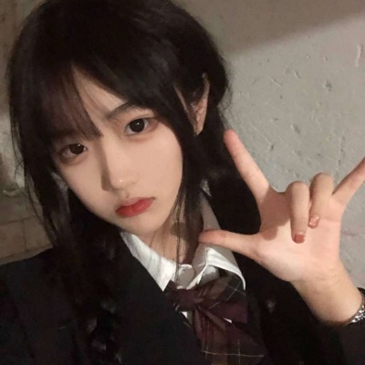 高清海王妹妹傍晚路灯女生头像