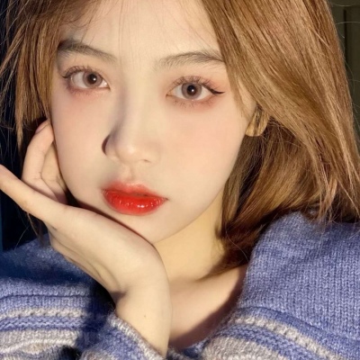 高清海王妹妹傍晚路灯女生头像图片