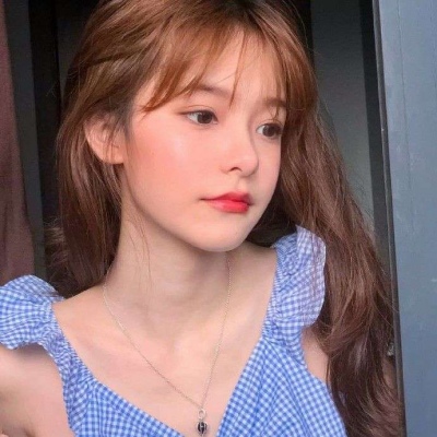 20岁玩貂蝉女生的头像图片