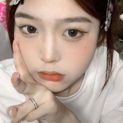 20岁玩貂蝉女生的头像图片