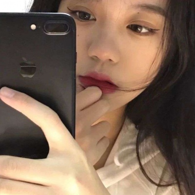20岁玩貂蝉女生的头像图片
