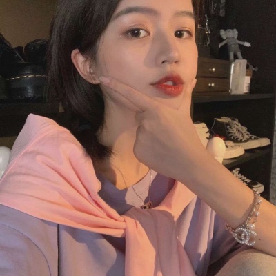 20岁玩貂蝉女生的头像图片