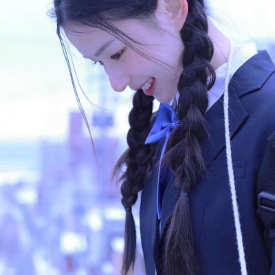 高清清纯的青涩唯美qq头像女生可爱带相框图片