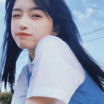 高清清纯的青涩唯美qq头像女生可爱带相框图片