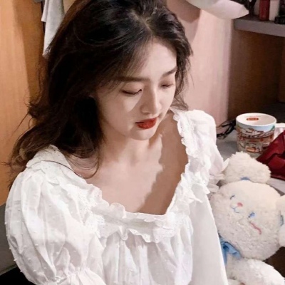优质头像 女生卡通背影图片
