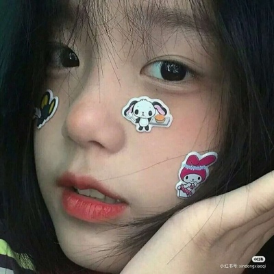 微信撕心裂肺的哭女生动漫头像图片