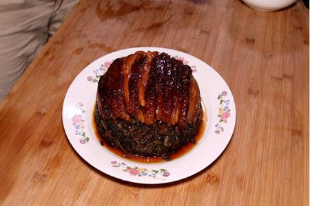 二十道简单易做家常菜系列之梅菜扣肉的家常做法图片