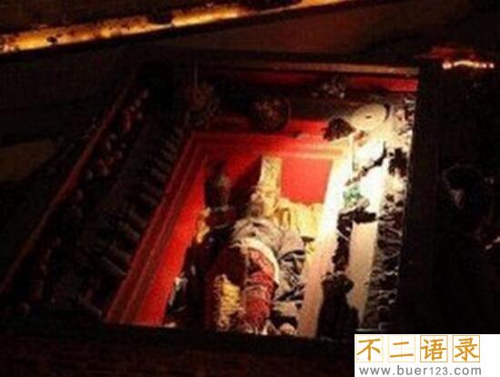 揭秘秦始皇陵墓15大惊天之谜，发掘43年无人敢开馆图片
