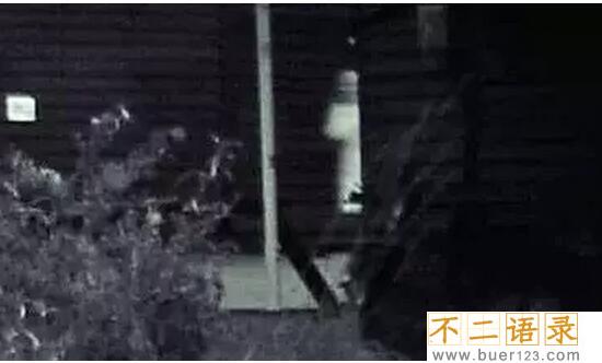 史上十张最诡异的照片 超惊悚的真实鬼魂照片(网友恶搞)图片