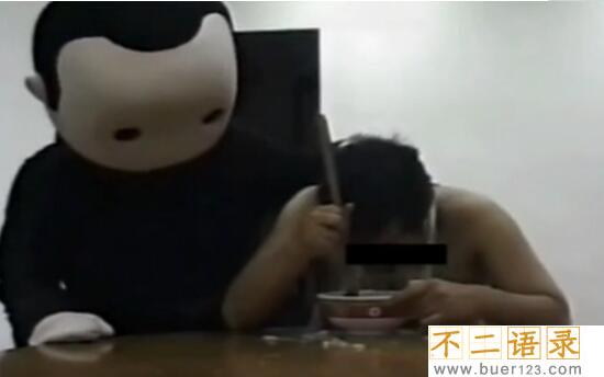 最恐怖红色房间直播屠杀 残忍直播屠杀现场(惨无人道)图片
