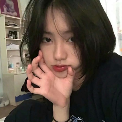 高清好看的qq动漫女生高冷头像大全图片