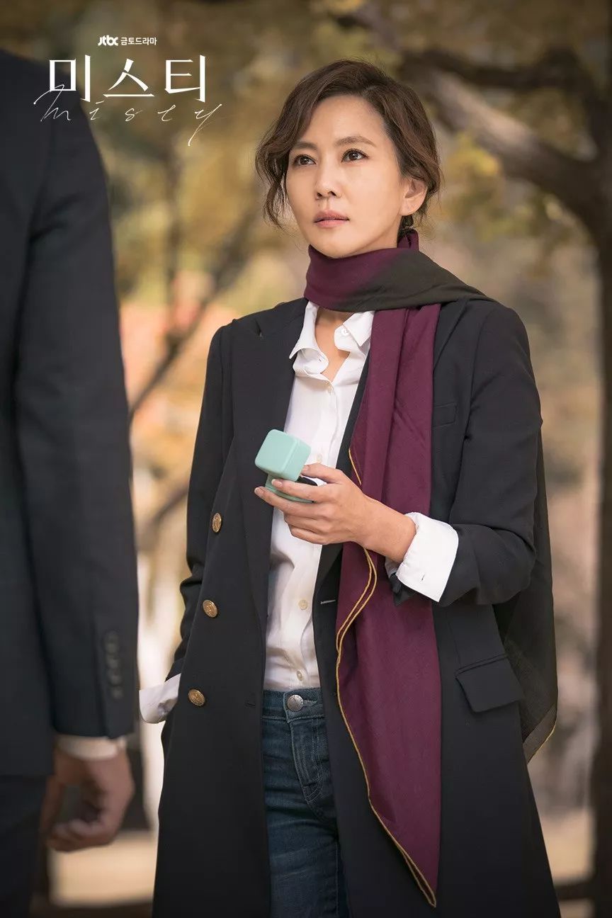 女人不狠地位不稳句子图片