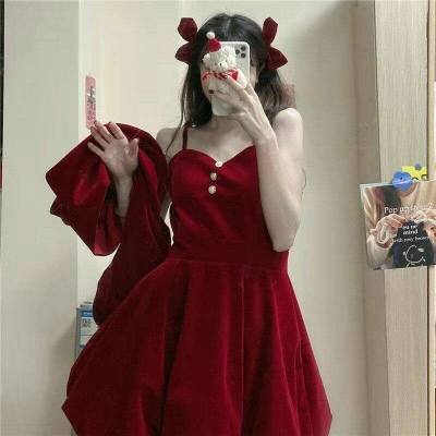 最新红色霸气新潮超萌超拽qq女生头像图片
