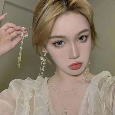 高清高冷的海王照片头像图片头像女生霸气闺蜜头像图片