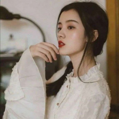 微信优质真人动漫活泼可爱女生头像白咲花图片