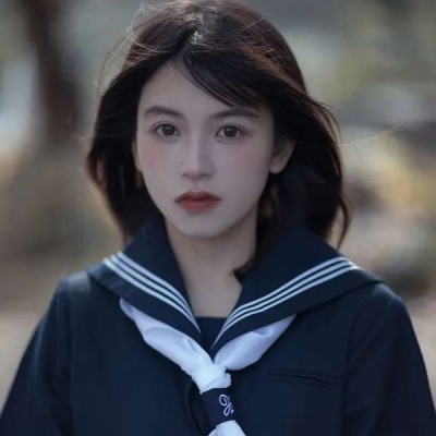 2021可盐可甜带眼泪的女生动漫头像图片
