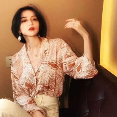 2021可盐可甜带眼泪的女生动漫头像图片