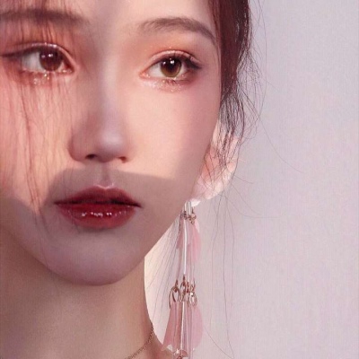 高清好看的朱砂痣萌系难过头像女生