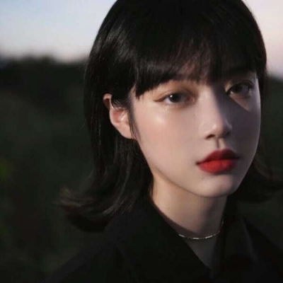 高清好看的朱砂痣萌系难过头像女生图片