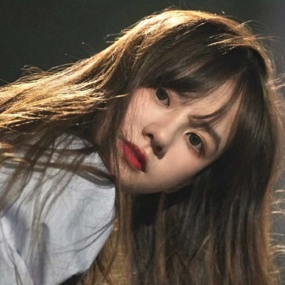 高清优质的2021闺蜜真人头像女生小女孩婚纱图片