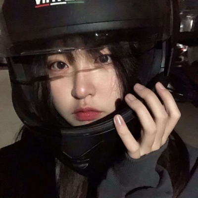高清小红书的烟火的女生头像图片