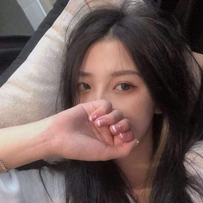 高清小红书的烟火的女生头像图片
