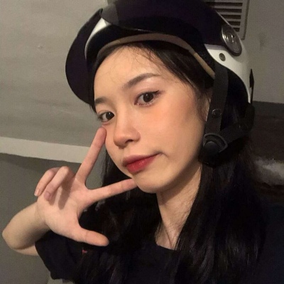 高清小红书的烟火的女生头像图片