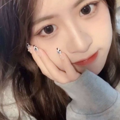 高清小红书的烟火的女生头像图片