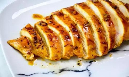 鸡胸肉怎么做好吃？夏天必备的清爽减脂餐图片