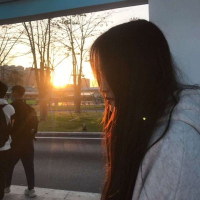 微信头像图片2021最火爆非主流头像女生真人左下角取图图片