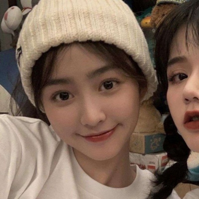 2021最流行洋气头像闺蜜爱笑眼睛女生头像图片