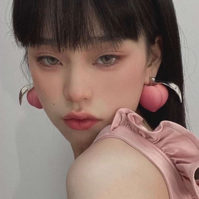 高清高冷又丧带字安静图片唯美图片女生头像图片