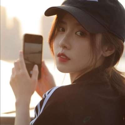 高清干净好看的2021最近qq头像女生眼睛部位图片