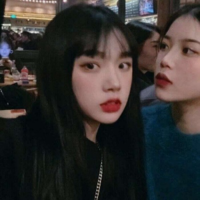 2021闺蜜黑暗霸气拽冷酷的女生头像图片