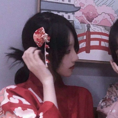 2021闺蜜黑暗霸气拽冷酷的女生头像图片